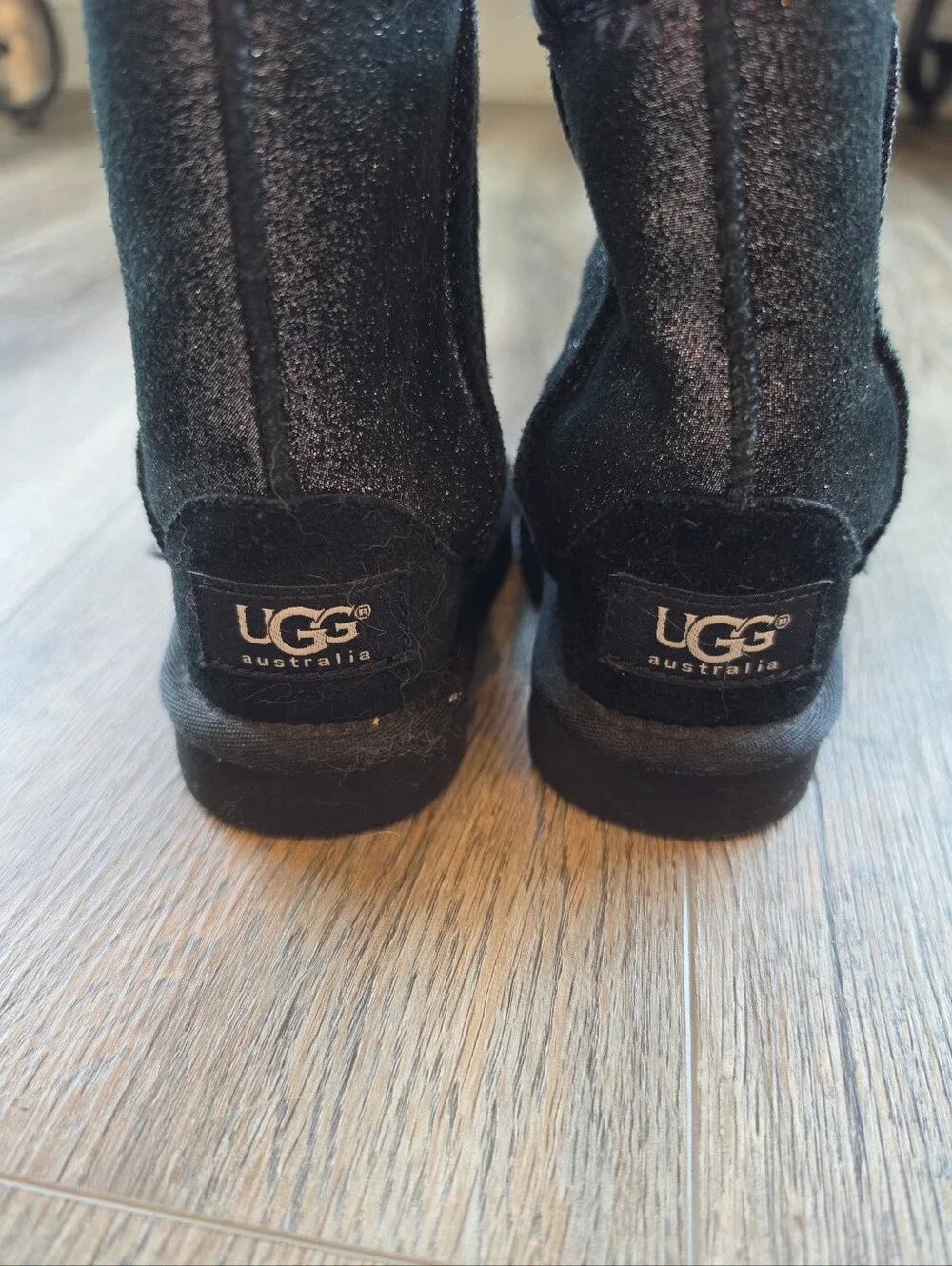 UGG Girls Classic Short II Black Glitter Boots 1002806 Size 5